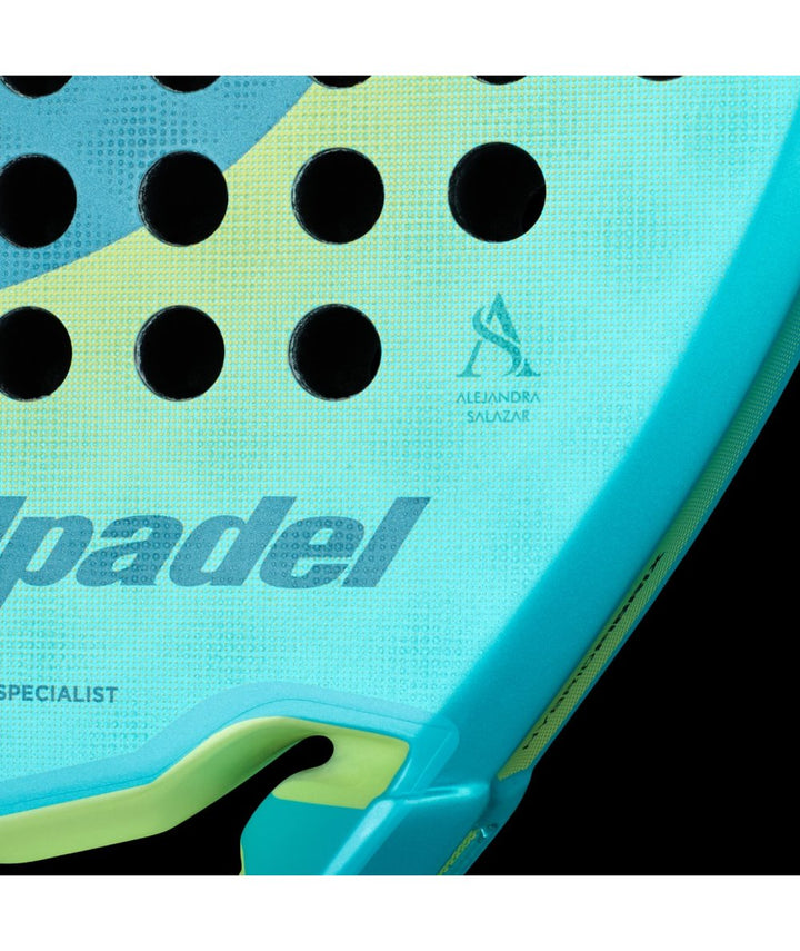 BULLPADEL FLOW 2025 W PADEL RACKET